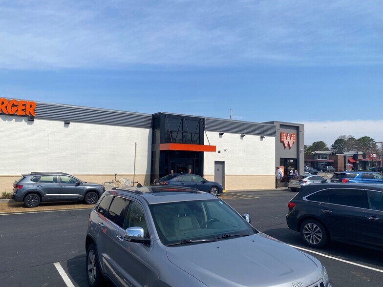 More Photos Of 308 W Butler Rd, Mauldin Fast Food For Sale