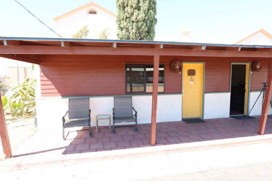 More Photos Of 410 Fremont St, Tombstone Hotel For Sale