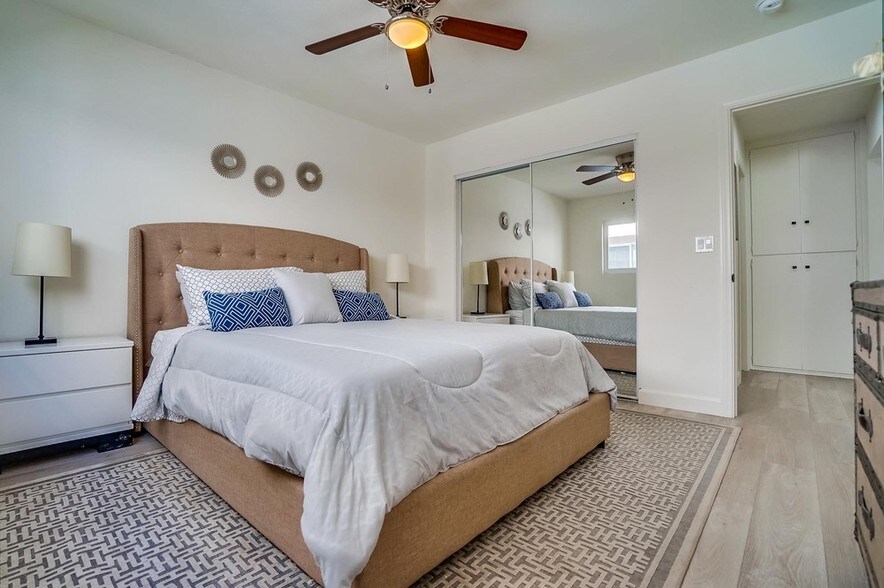 More Photos Of 1512 Sherman Pl, Long Beach Apartments For Sale