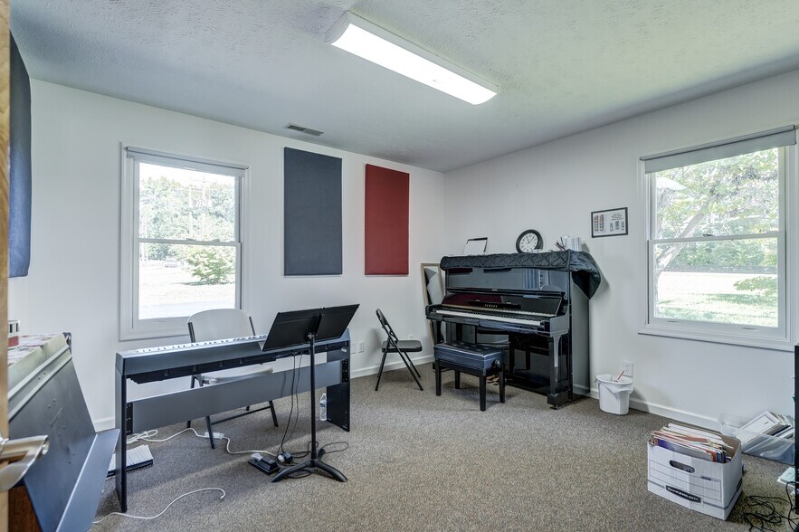 More Photos Of , Palmyra Unknown For Sale