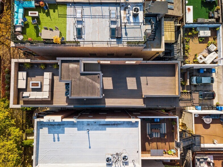 More Photos Of 1428 N Cleveland Ave, Chicago Hospitality For Sale