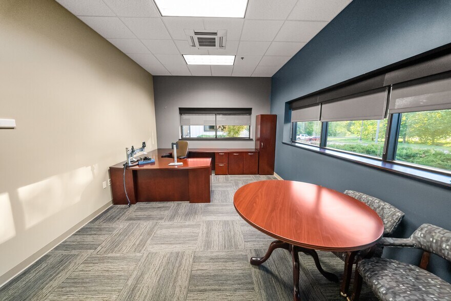 More Photos Of 6001 W Van Horn Tavern Rd, Columbia Office For Lease
