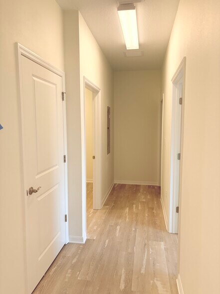 More Photos Of 10348-10350 White Viburnum Way @ Gibsonton Drive, Riverview Office For Sale