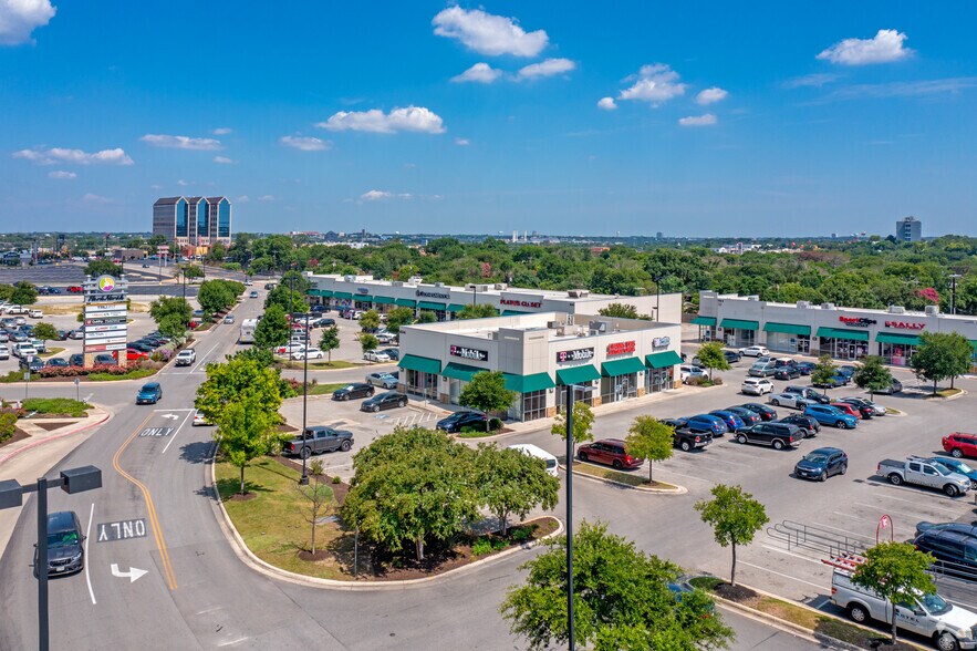 More Photos Of NW Loop 410 @ Blanco Rd, San Antonio Unknown For Lease