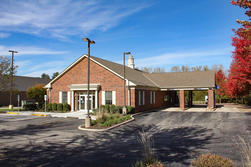 More Photos Of 16732 W 159th St, Lockport Bank For Lease