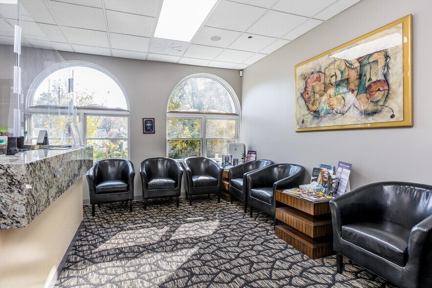 More Photos Of 504 Hamburg Tpke, Wayne Medical For Sale