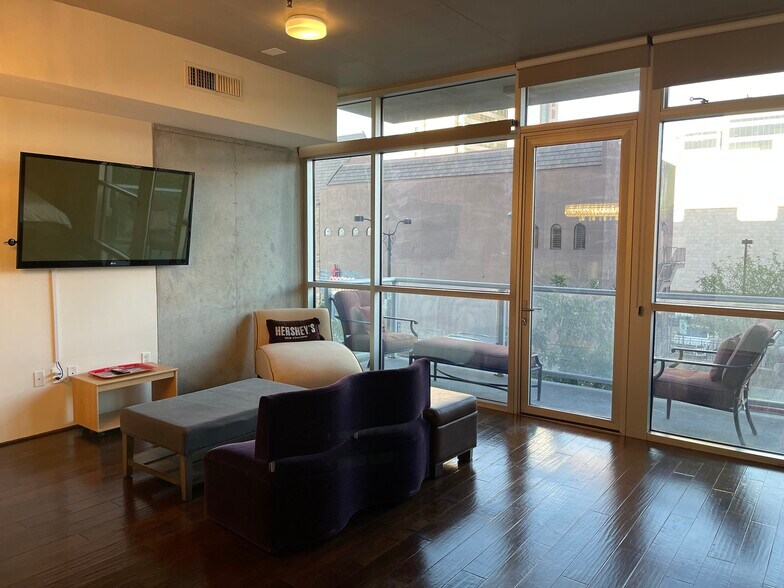 More Photos Of 353 E Bonneville Ave, Las Vegas Apartments For Lease