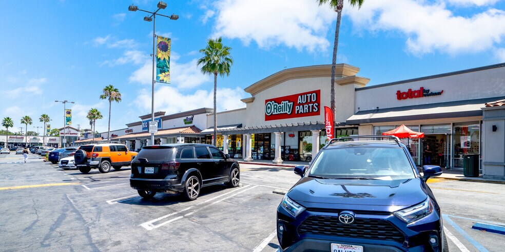 More Photos Of 11202-11340 Crenshaw Blvd, Inglewood Unknown For Lease