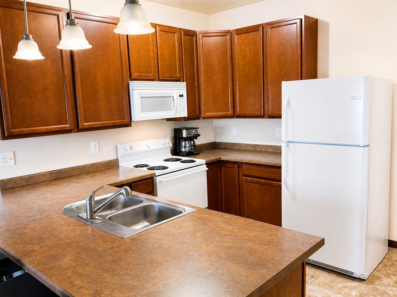 More Photos Of 509 Hunters Run St, Watford City Apartments For Sale