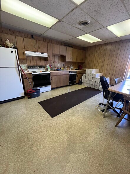 More Photos Of 7643 Highway 178, Olive Branch Office For Sale