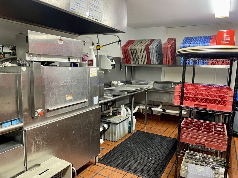 More Photos Of 720 S Main St, Adrian Restaurant For Sale