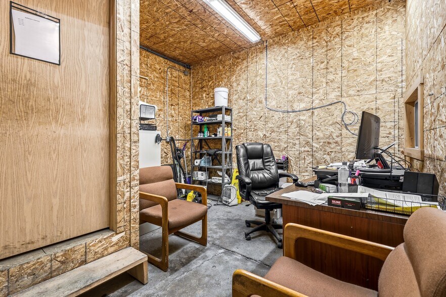 More Photos Of 5382 County Road A, Lancaster Industrial For Lease