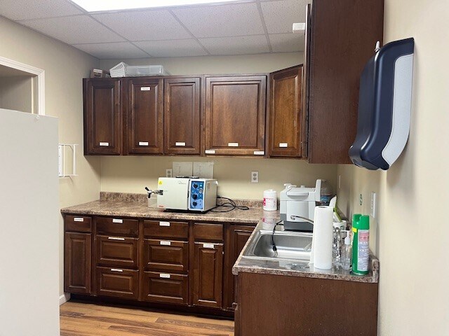 More Photos Of 850 E Franklin St, Kenton Medical For Sale