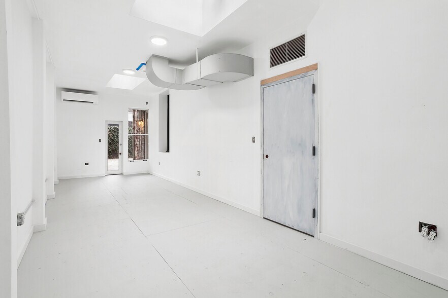 More Photos Of 129 11th St, Brooklyn Manufacturing For Lease