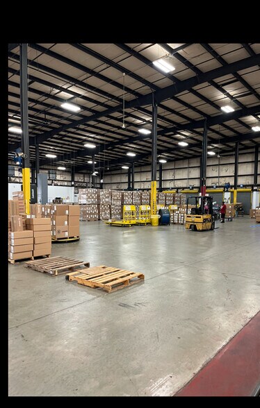 More Photos Of 719 Dunn Rd, Fayetteville Warehouse For Sale