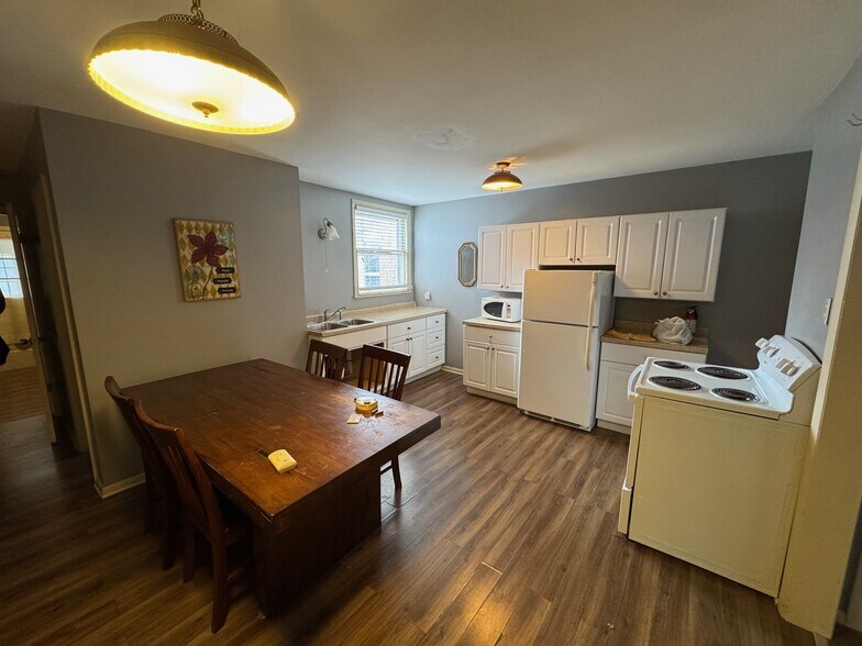 More Photos Of , Topeka Unknown For Sale