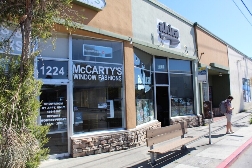 More Photos Of , Santa Cruz General Retail For Sale