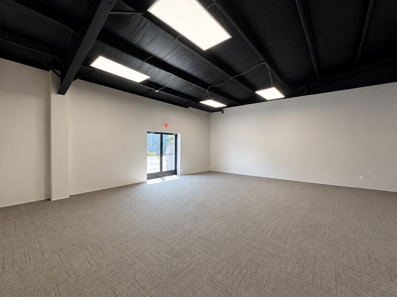 More Photos Of 30 Wheeler St, Mayflower Industrial For Sale