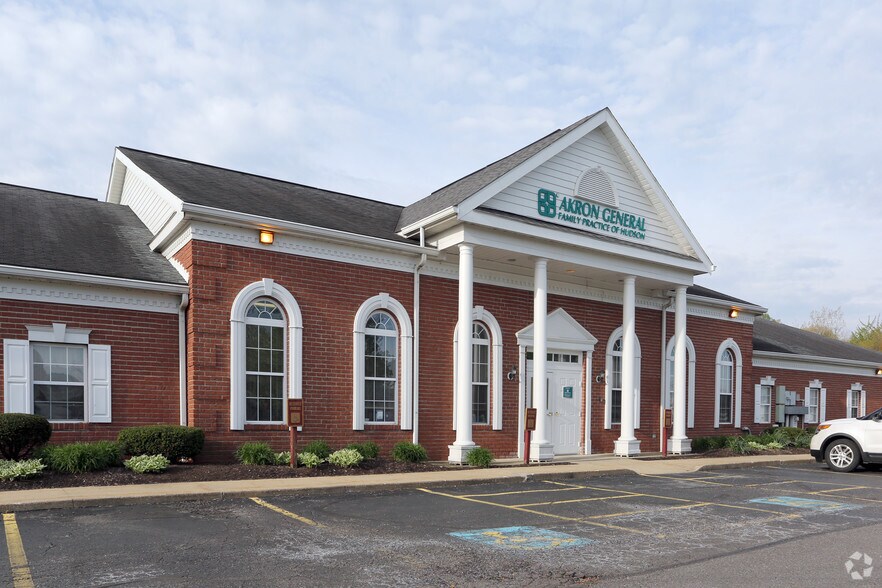 More Photos Of 1320 Corporate Dr, Hudson Medical For Lease