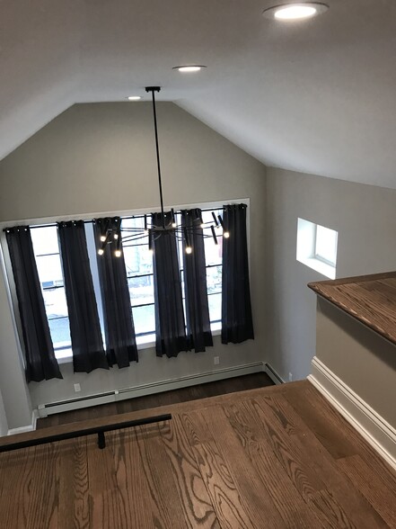 More Photos Of 251 Main St, Northport Storefront For Sale