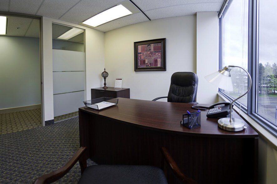 More Photos Of 5811 Cooney Rd, Richmond Office For Lease