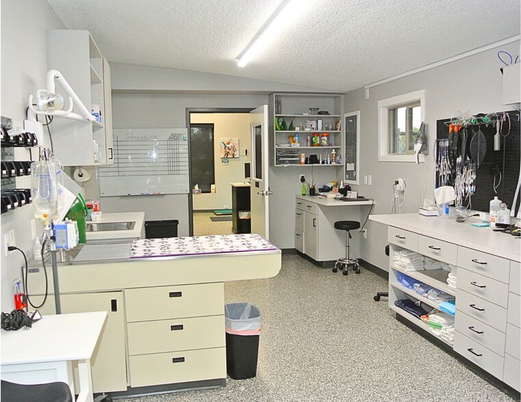 More Photos Of 19223-19225 E Appleway Ave, Spokane Valley Freestanding For Lease
