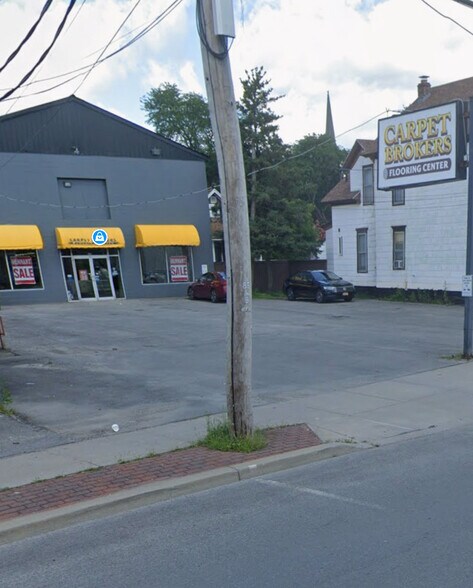 More Photos Of 226 Mohawk St, Herkimer Freestanding For Sale