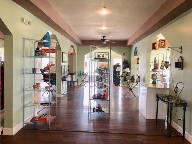 More Photos Of 1903 Grand Central Ave, Vienna General Retail For Sale
