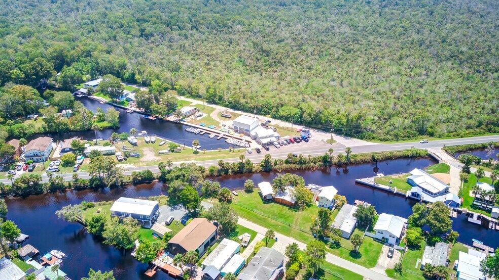 More Photos Of 7154 Shoal Line Blvd, Spring Hill Marina For Sale