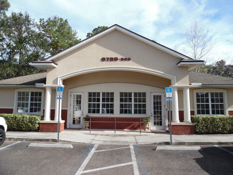 More Photos Of 6789 Southpoint Pky, Jacksonville Medical For Sale