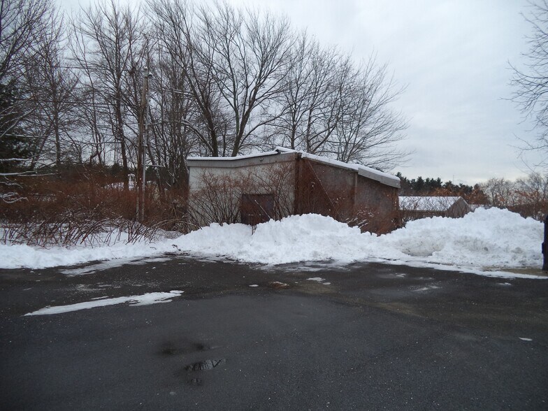 More Photos Of 92 Londonderry Tpke, Manchester Auto Dealership For Sale
