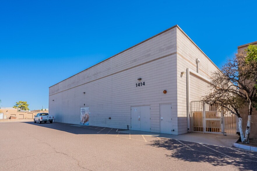 More Photos Of 1414 W 14th St, Tempe Warehouse For Sale