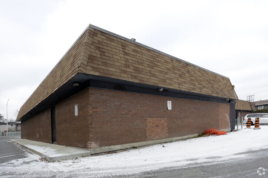 More Photos Of 1023-1031 Teron Rd, Ottawa Freestanding For Lease