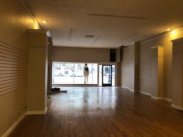 More Photos Of 1121-1139 4th St, San Rafael Storefront Retail Office For Lease