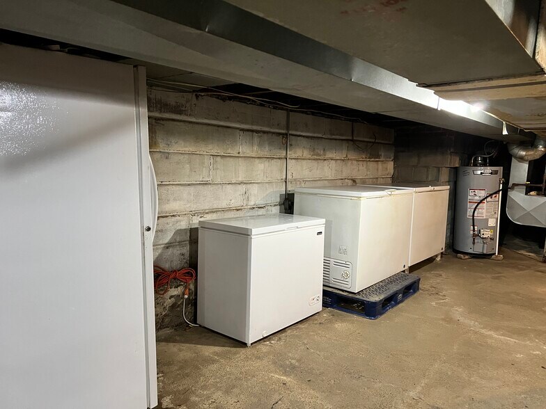 More Photos Of 223 E Main St, Evans City Bar For Sale