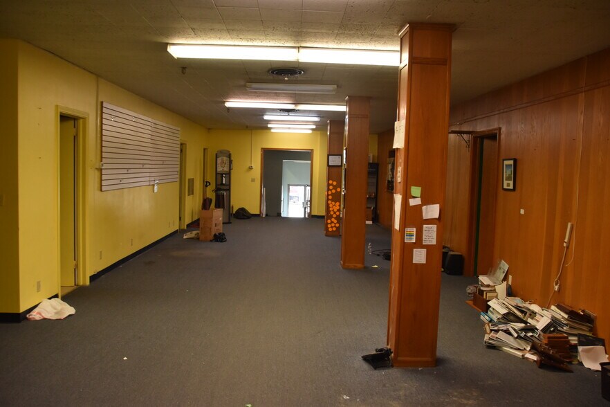 More Photos Of 1320 Smith St, Charleston Warehouse For Sale