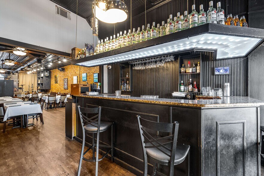 More Photos Of 35 S Peachtree St, Norcross Restaurant For Sale