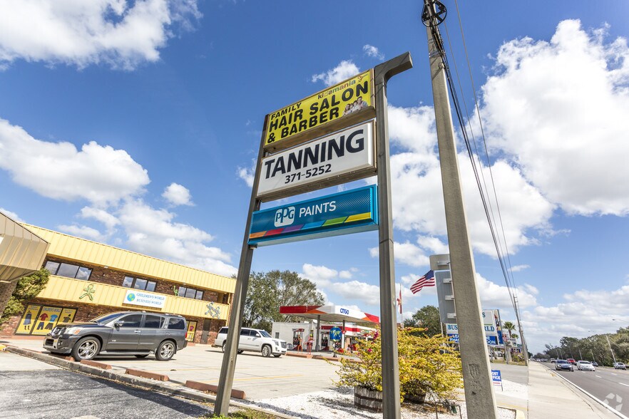 More Photos Of 4511-4517 Bee Ridge Rd, Sarasota General Retail For Lease