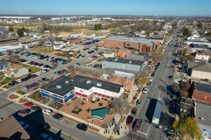 More Photos Of 4007-4011 Broadway St, Grove City Freestanding For Lease