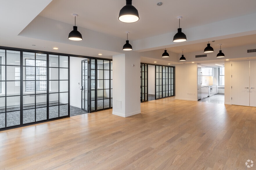 More Photos Of 595 Madison Ave, New York Office For Sale