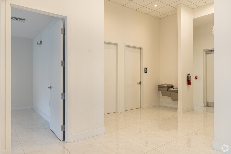 More Photos Of 301 Altara Ave, Coral Gables Apartments For Sale