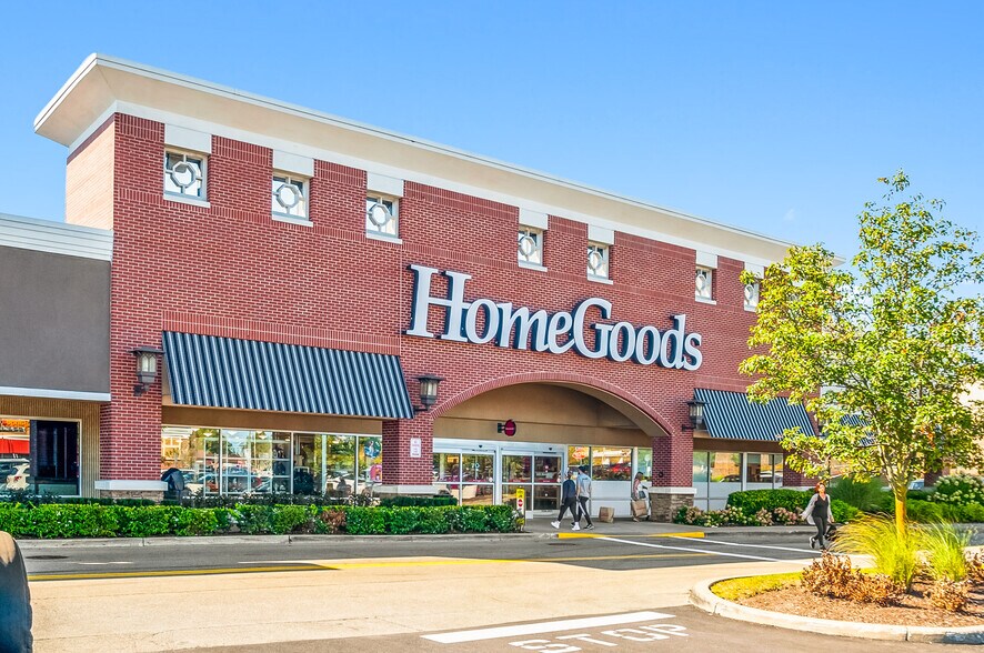 More Photos Of 8100-8250 Transit Rd, Buffalo Unknown For Lease