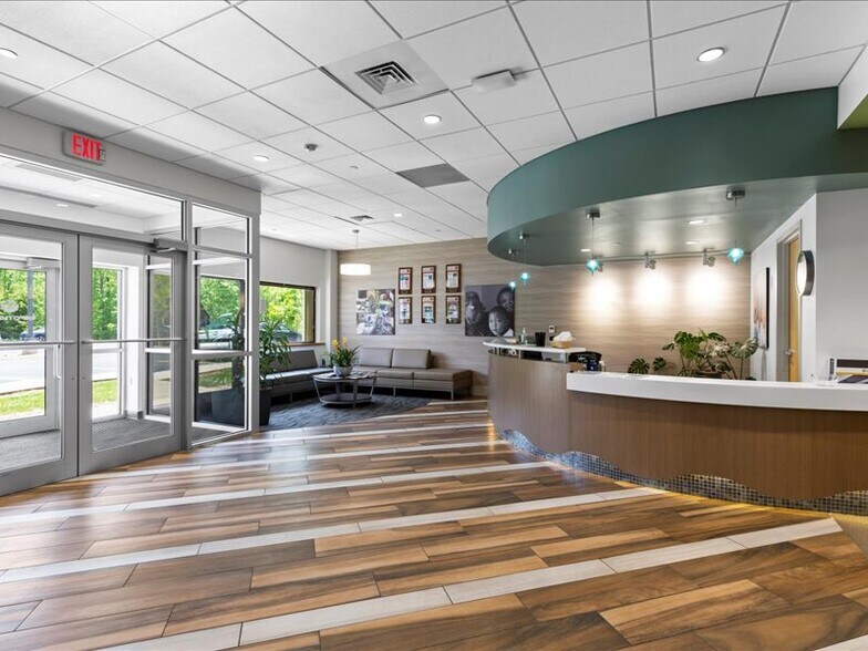 More Photos Of 100 Domain Dr, Exeter Light Distribution For Lease