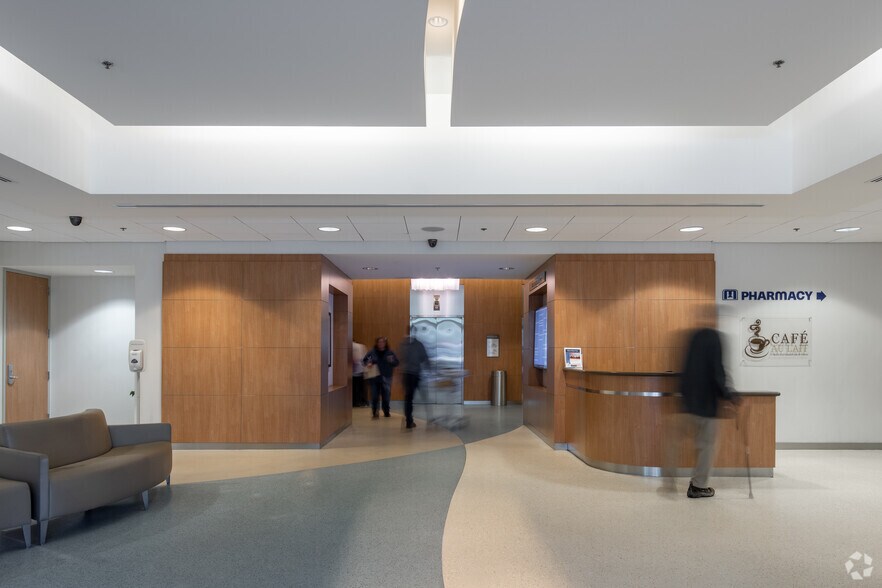 More Photos Of 26800 Crown Valley Pky, Mission Viejo Medical For Lease