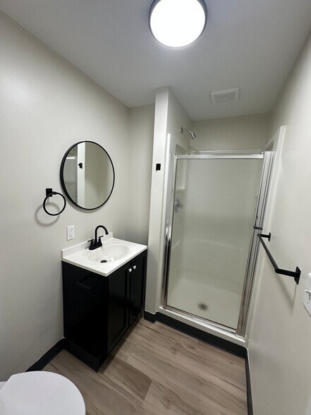More Photos Of 470-472 Sumner St, Akron Apartments For Sale