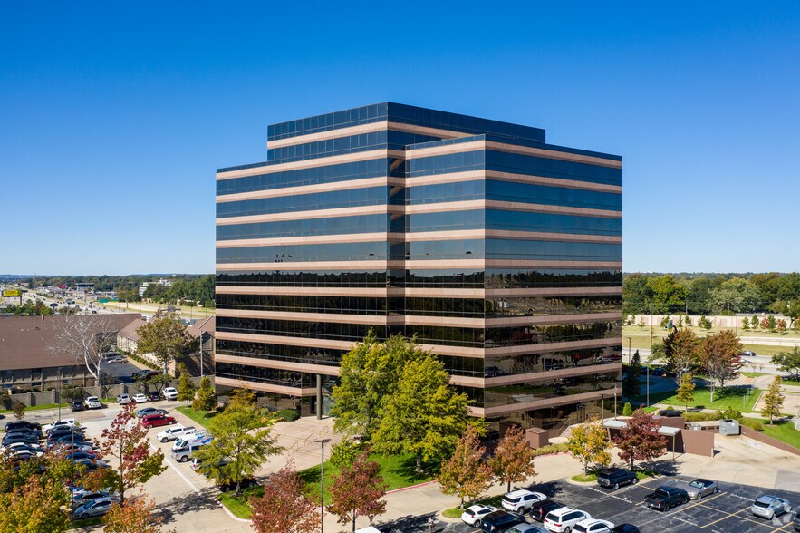More Photos Of 4200 E Skelly Dr, Tulsa Office For Lease