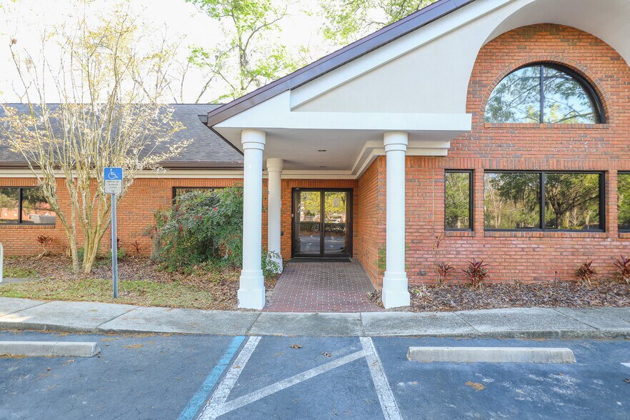 More Photos Of 3811 NW 40th Ter, Gainesville Office For Lease