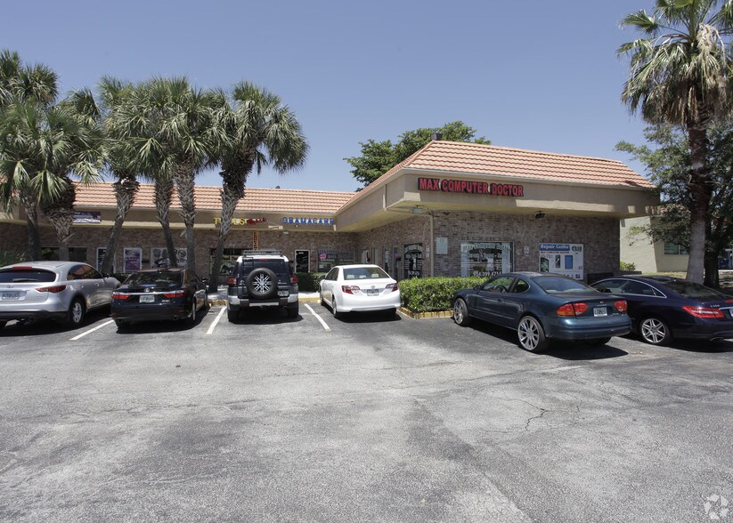 More Photos Of 5537 N State Road 7, North Lauderdale Unknown For Lease