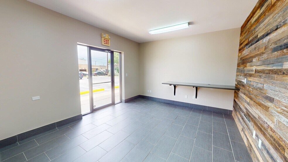 More Photos Of 2350 Patterson Industrial Dr, Pflugerville Warehouse For Sale