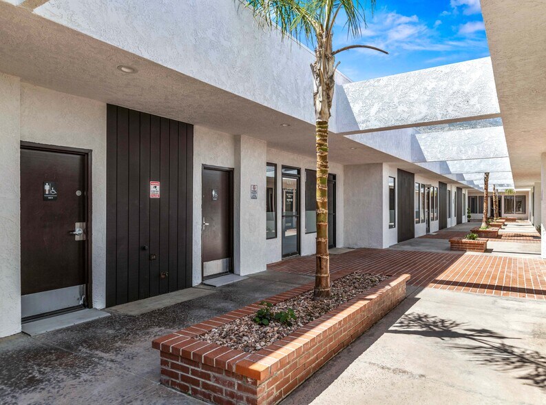 More Photos Of 2150 E Tahquitz Canyon Way, Palm Springs Medical For Lease